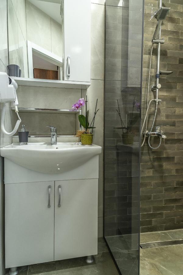 Ribar Apartments โอครีด ภายนอก รูปภาพ