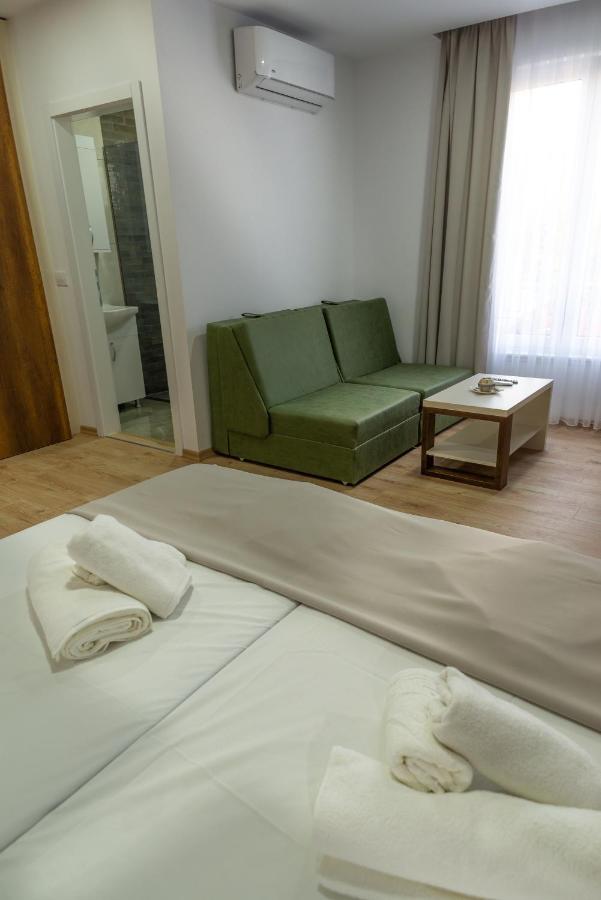 Ribar Apartments โอครีด ภายนอก รูปภาพ